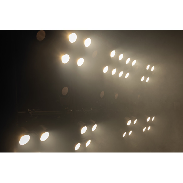 30783 Showtec Stage Blinder 4 LED 4 moduli LED Dual White da 80W accecatore 4 posti illuminatore palco live KaotikaStore