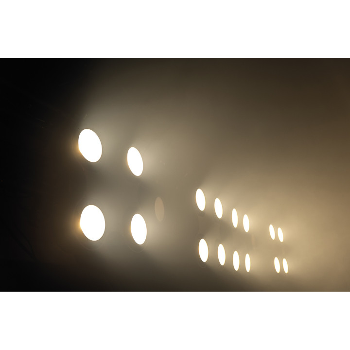 30783 Showtec Stage Blinder 4 LED 4 moduli LED Dual White da 80W accecatore 4 posti illuminatore palco live KaotikaStore