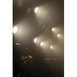 30784 Showtec Stage Blinder 1 LED 1 modulo LED Dual White da 80W accecatore singolo illuminatore palco live KaotikaStore