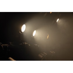 30784 Showtec Stage Blinder 1 LED 1 modulo LED Dual White da 80W accecatore singolo illuminatore palco live KaotikaStore