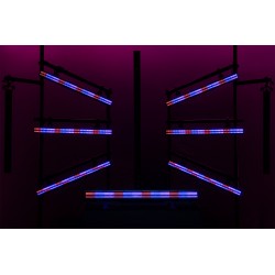 42654 Showtec Spectra Strobe Barra LED 360 x 1W bianco e 384 x 0,5W RGB IP65 effetto luce per spettacoli eventi dj KaotikaStore