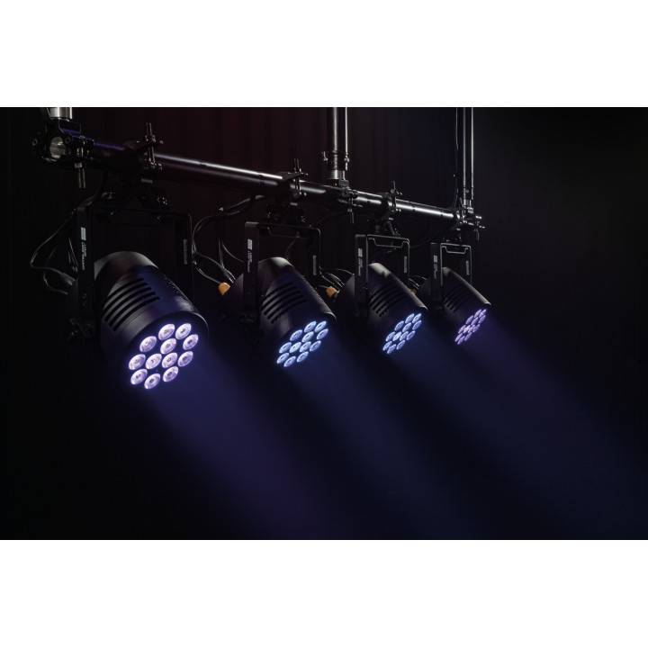 42665 Showtec Cameleon Spot 12Q6 Tour 12 x 12 W RGBWA-UV LED Spot utilizzo aperto per giardini allestimenti palco KaotikaStore