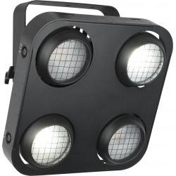 30781 Showtec Stage Blinder 4 Blaze IP65 accecatore led faro per utilizzi all'aperto palco service audio luci KaotikaStore