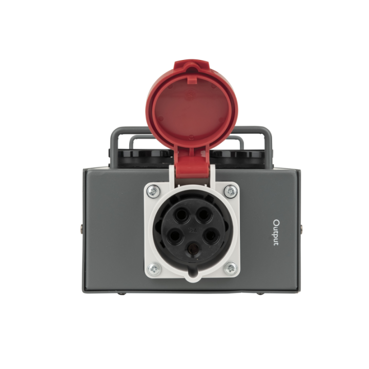 91133 SHOWGEAR Powersplit 16 CEE 16 A Distributore di potenza con fusibile KaotikaStore 8717748320551