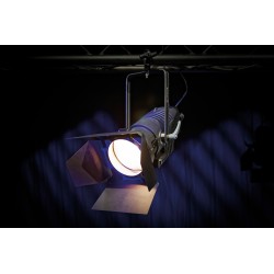 Infinity TF-300 Fresnel 300W LED 3200K faro teatro luci teatrali spettacoli 200202 EAN 8717748463326