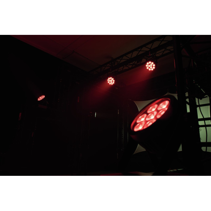 51915320  Eurolite LED 7C-7 Silent Slim Spot 7 in 1 colore miscelazione colori RGBA/CW/WW+UV, dimmer e strobo fari spot dj